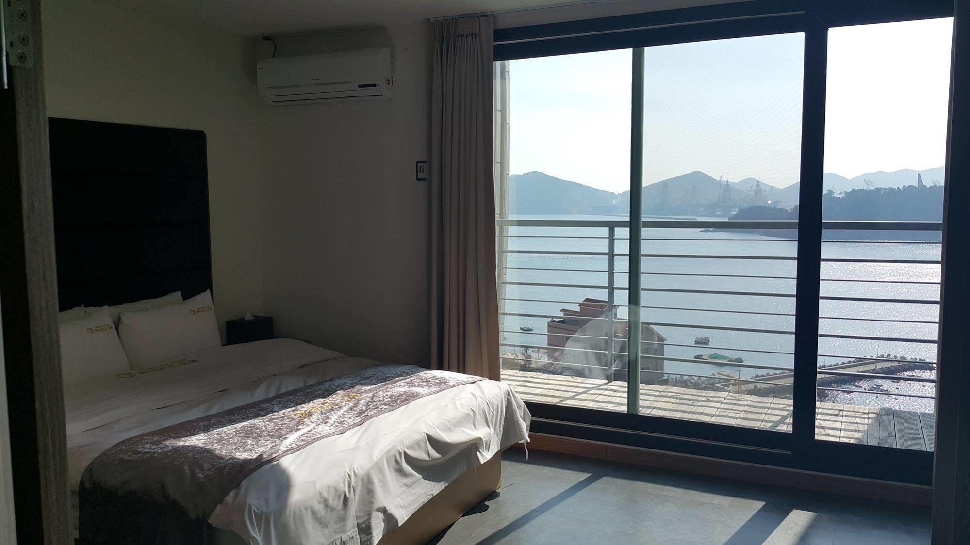 Radiance Tourist Hotel Кодже Экстерьер фото